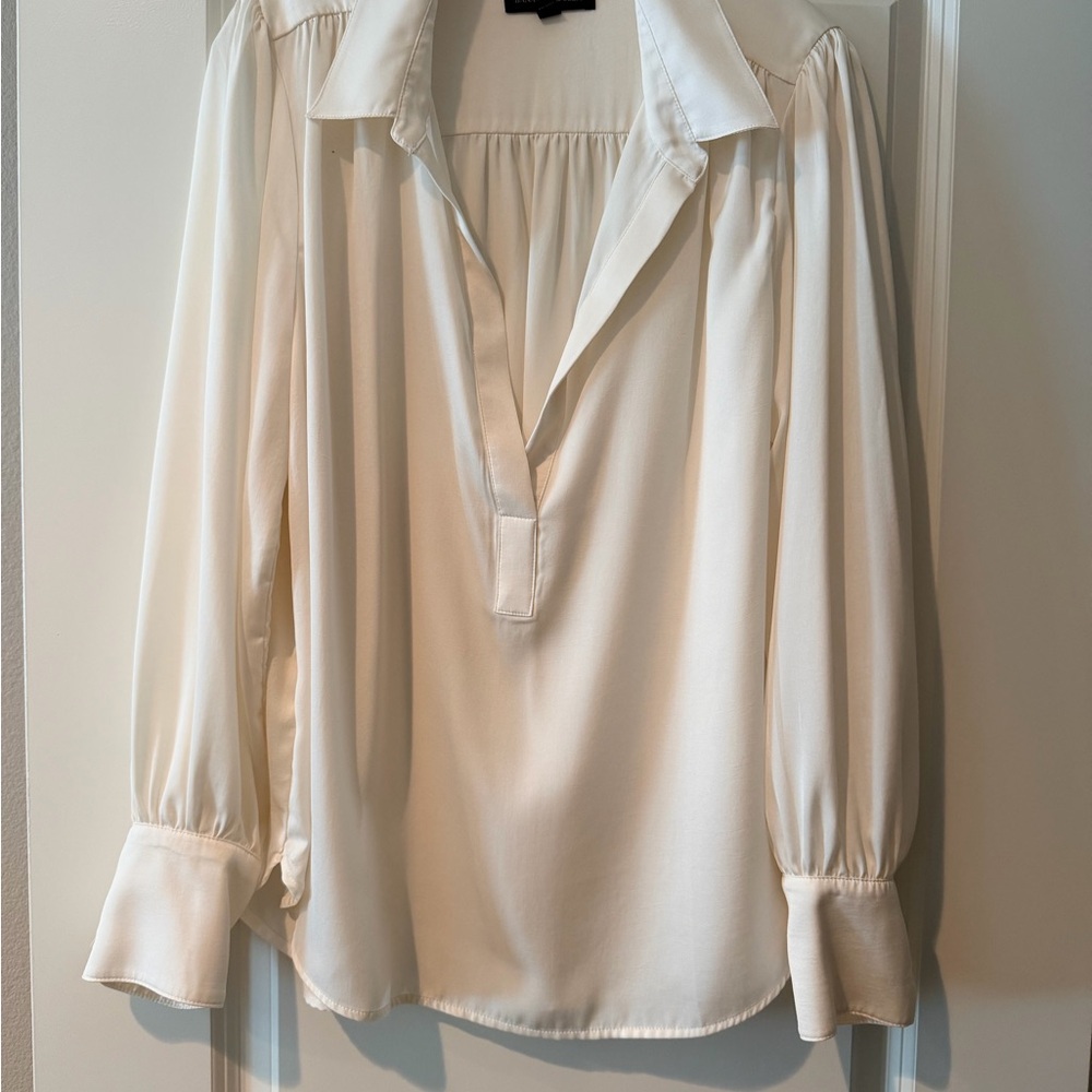 Banana Republic Elegant White Blouse